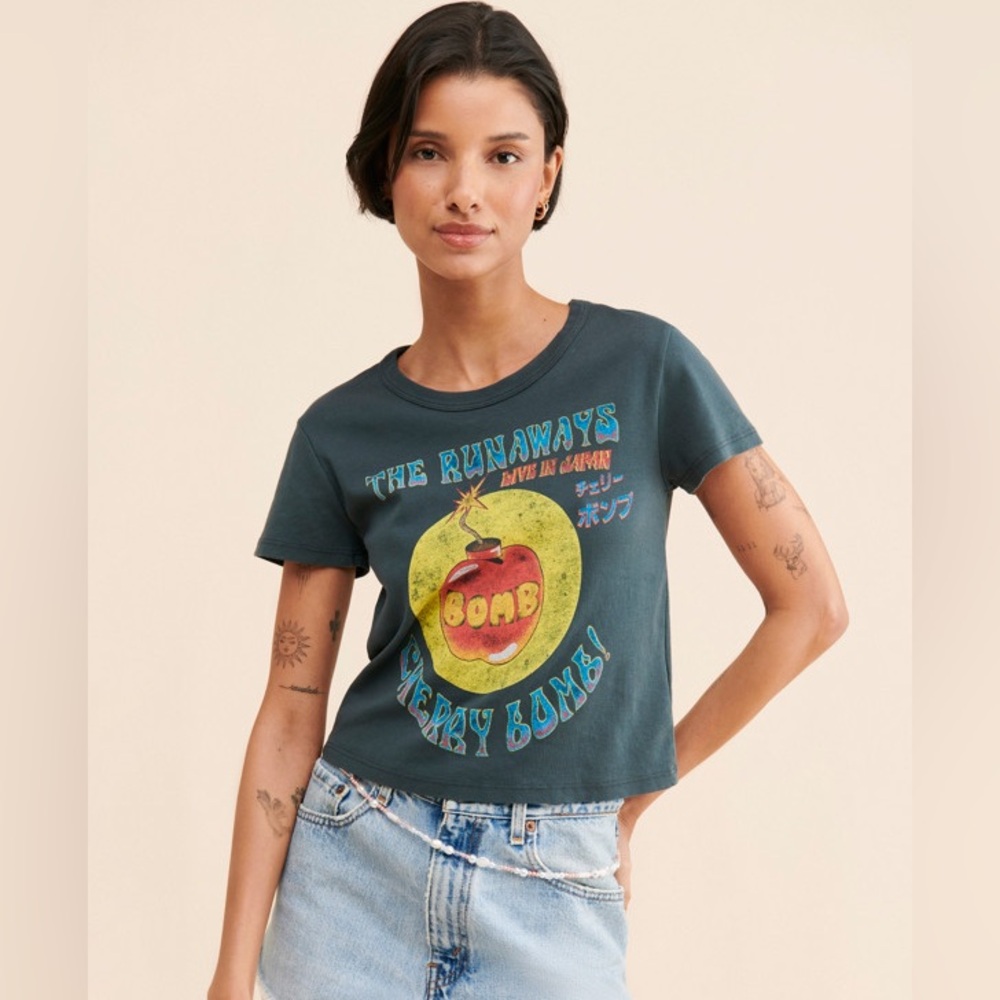Day dreamer Cherry Bomb Vintage Tee